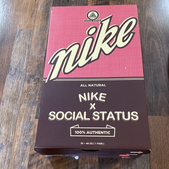 Nike Dunks - Picture 2 of 9